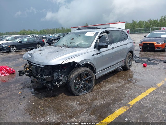 45275870 :رقم المزاد ، 3VVCB7AX6PM010830 vin ، 2023 Volkswagen Tiguan 2.0t Se R-line Black مزاد بيع