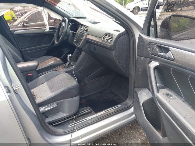 45275870 :رقم المزاد ، 3VVCB7AX6PM010830 vin ، 2023 Volkswagen Tiguan 2.0t Se R-line Black مزاد بيع
