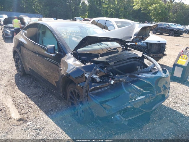Продажа на аукционе авто 2024 Tesla Model Y Long Range Dual Motor All-wheel Drive, vin: 7SAYGDEE8RA219619, номер лота: 45275917