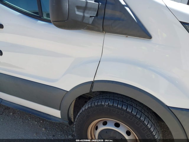 1FTBW2XM0JKB06501 Ford Transit-350