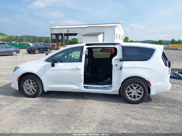 Продажа на аукционе авто 2026 Chrysler Voyager Lx, vin: 2C4RC1CG2TR261931, номер лота: 45275989