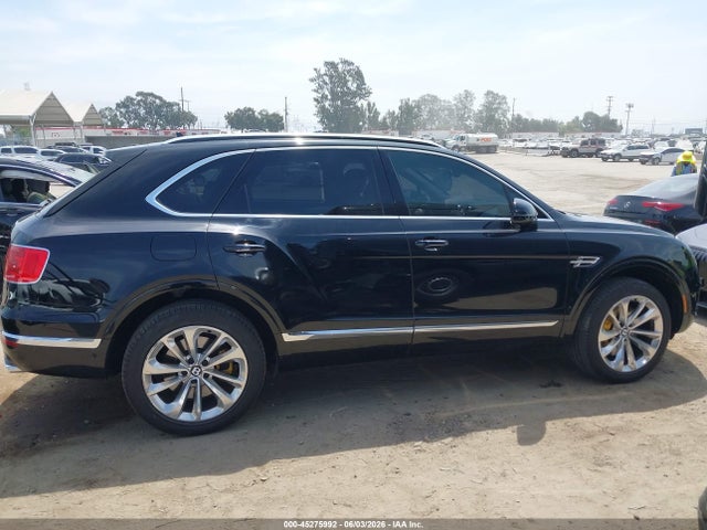 Bentley Bentayga W12/w12 First Edition 2017 SJAAC2ZV1HC015687 Image 13