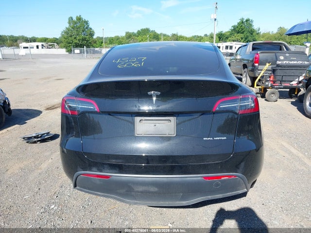 2023 Tesla Model Y Awd/long Range Dual Motor All-wheel Drive მანქანა იყიდება აუქციონზე, vin: 7SAYGDEE1PF836568, აუქციონის ნომერი: 45276061