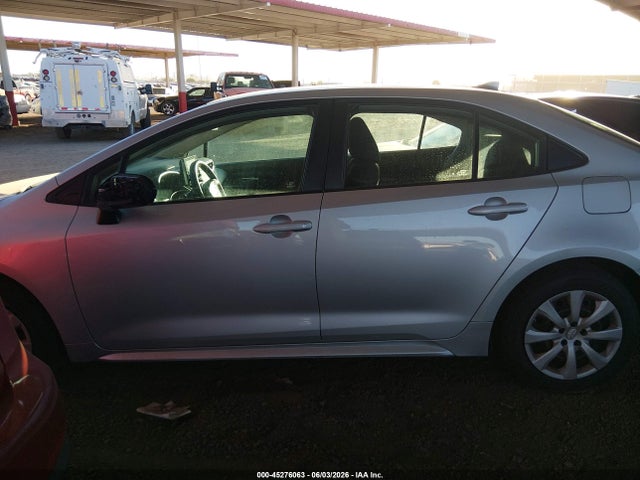 45276063 :رقم المزاد ، 5YFEPMAE0MP249879 vin ، 2021 Toyota Corolla Le مزاد بيع