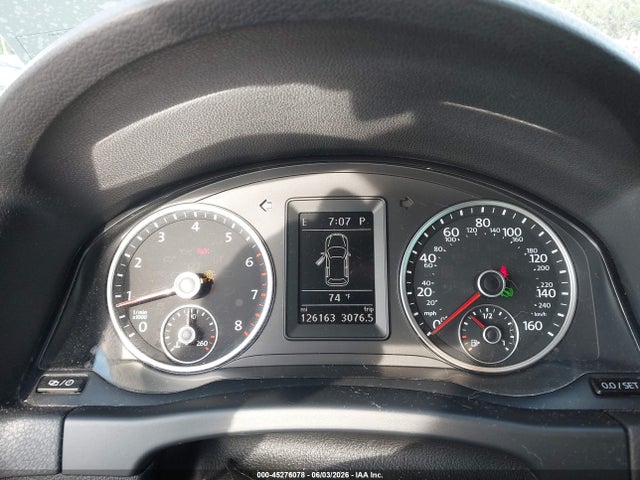 Продажа на аукционе авто 2016 Volkswagen Tiguan R-line, vin: WVGAV7AXXGW082722, номер лота: 45276078