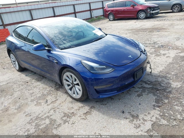2023 5YJ3E1EB2PF635926 main image