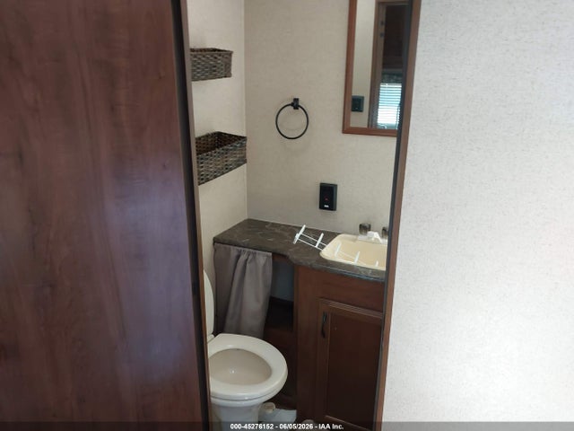 Продажа на аукционе авто 2016 Jayco Ct, vin: 1UJBJ0BL8G17Z0150, номер лота: 45276152