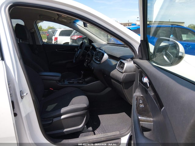 45276178 :رقم المزاد ، 5XYPG4A39HG277892 vin ، 2017 Kia Sorento 2.4l Lx مزاد بيع