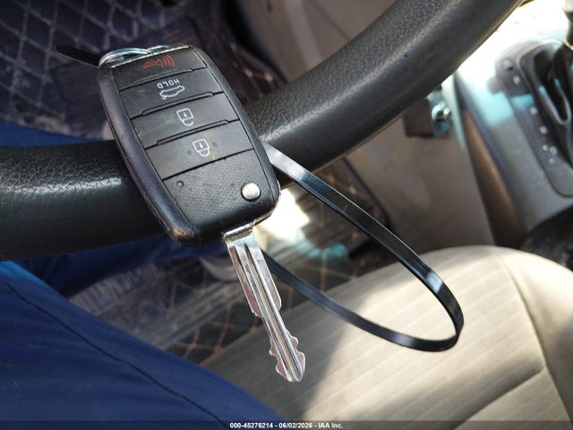 45276214 :رقم المزاد ، KNAFX4A63F5289819 vin ، 2015 Kia Forte Lx مزاد بيع