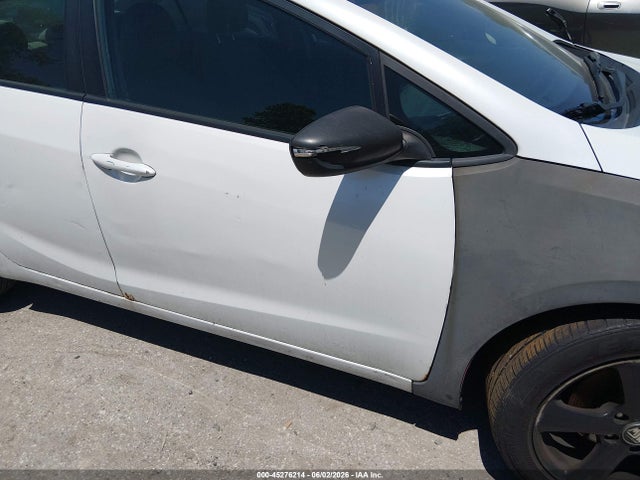 45276214 :رقم المزاد ، KNAFX4A63F5289819 vin ، 2015 Kia Forte Lx مزاد بيع