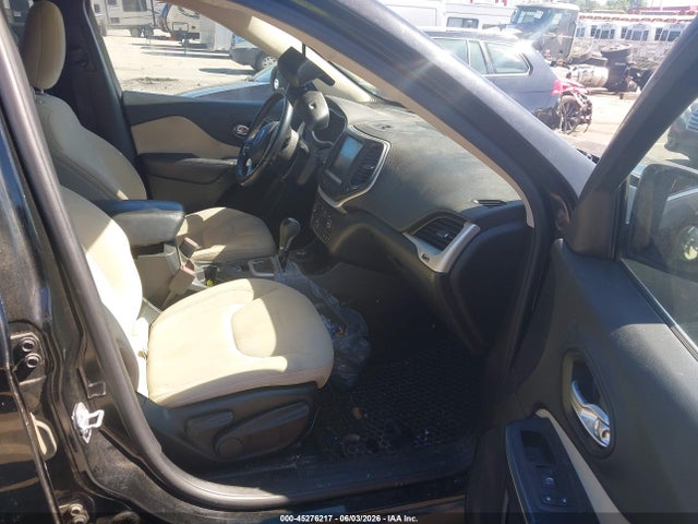 Продажа на аукционе авто 2017 Jeep Cherokee Latitude 4x4, vin: 1C4PJMCB9HW515619, номер лота: 45276217