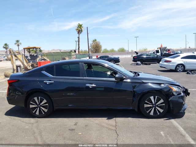 1N4BL4DVXMN302147 Nissan Altima Sv Fwd