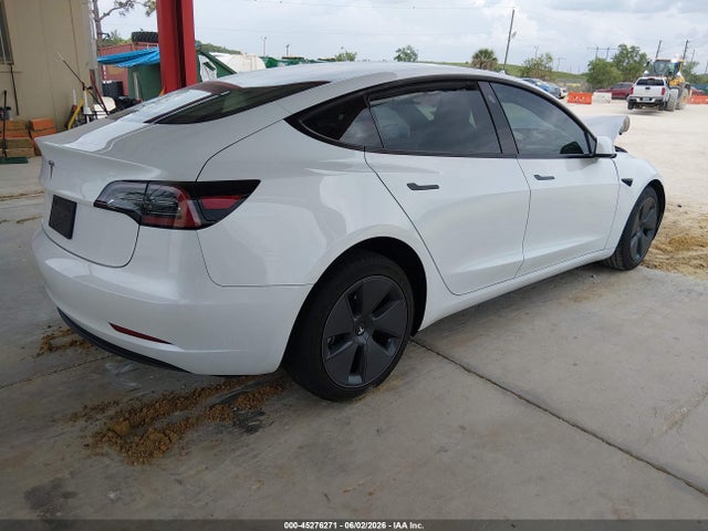 Tesla Model 3 Rear-wheel Drive 2023 5YJ3E1EAXPF493901 Image 4
