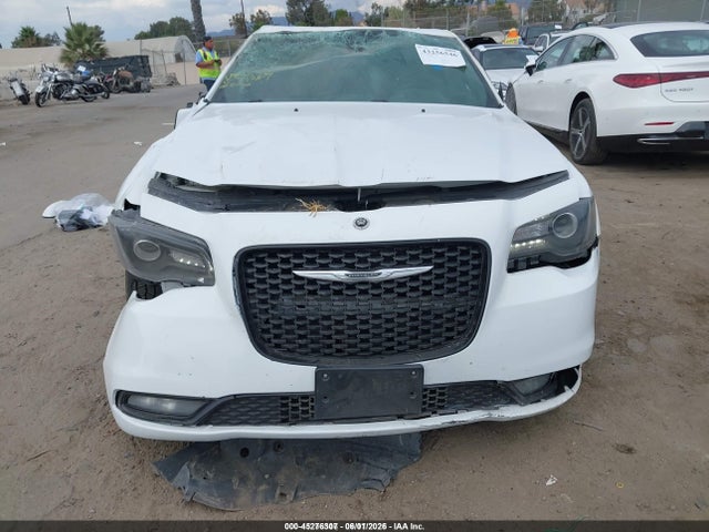 Chrysler 300 300s Awd 2018 2C3CCAGG4JH202046 Image 10