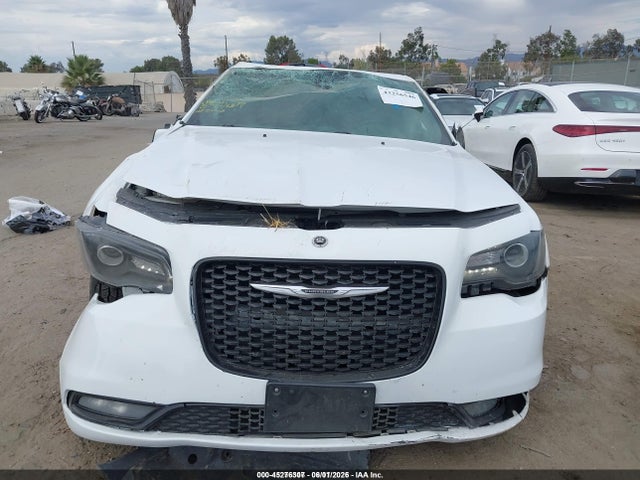 Chrysler 300 300s Awd 2018 2C3CCAGG4JH202046 Image 4
