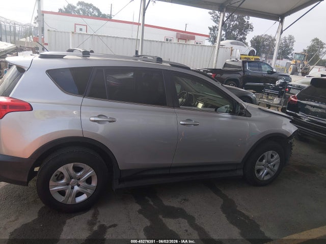 JTMZFREV6EJ009723 Toyota RAV4 LE