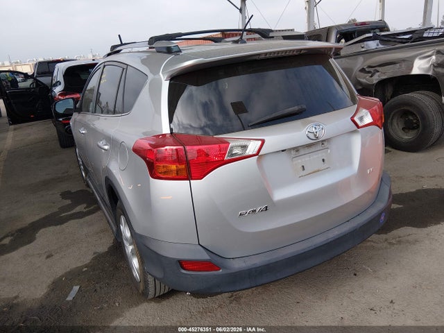 JTMZFREV6EJ009723 Toyota RAV4 LE