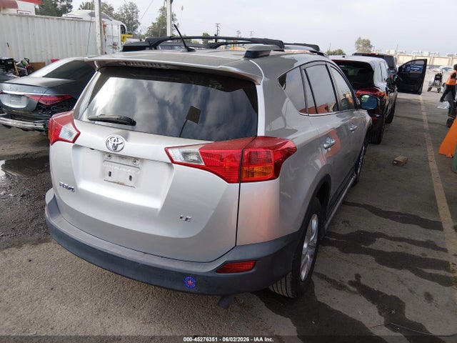 JTMZFREV6EJ009723 Toyota RAV4 LE