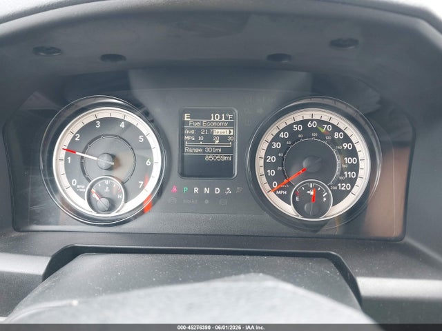 45276390 :رقم المزاد ، 1C6RR7FG9JS306699 vin ، 2018 Ram 1500 Tradesman  4x4 6'4 Box مزاد بيع