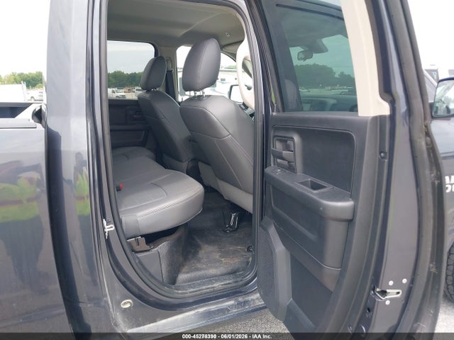 45276390 :رقم المزاد ، 1C6RR7FG9JS306699 vin ، 2018 Ram 1500 Tradesman  4x4 6'4 Box مزاد بيع