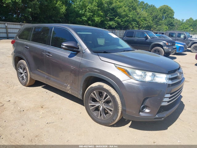 Продажа на аукционе авто 2018 Toyota Highlander Le, vin: 5TDZARFHXJS037335, номер лота: 45276402