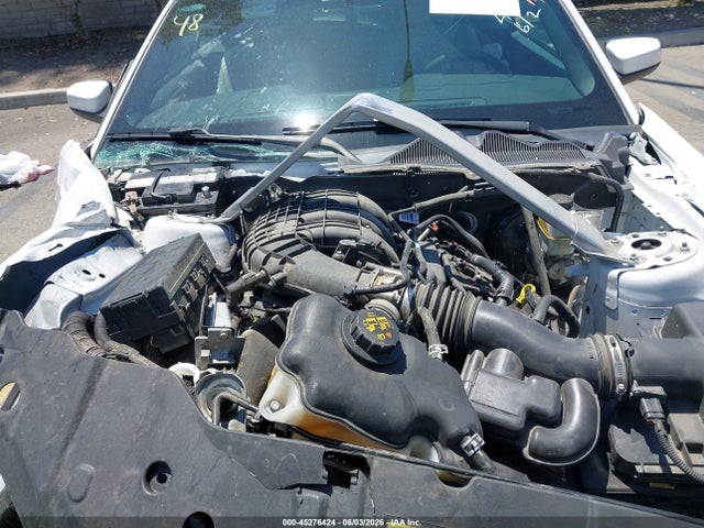 1ZVBP8EMXE5301929 Ford Mustang V6 Premium