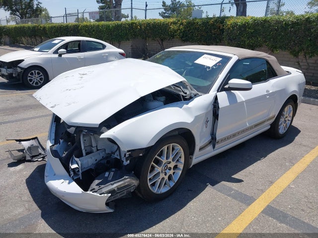 1ZVBP8EMXE5301929 Ford Mustang V6 Premium