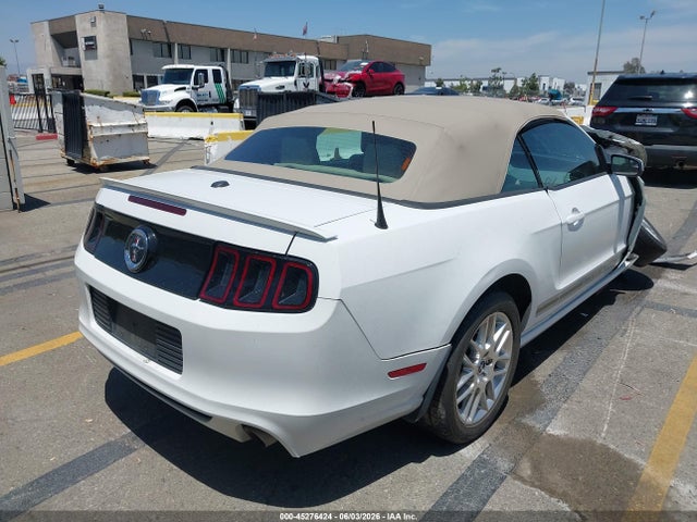 1ZVBP8EMXE5301929 Ford Mustang V6 Premium