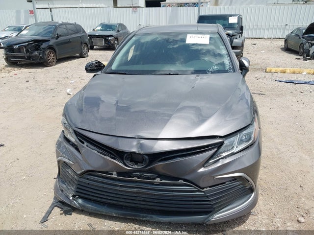 45276447 :رقم المزاد ، 4T1C11AK4PU766408 vin ، 2023 Toyota Camry Le مزاد بيع