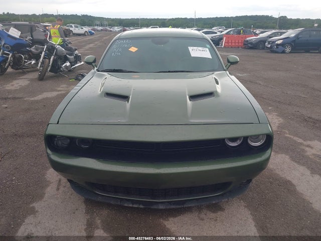 Продаж на аукціоні авто 2023 Dodge Challenger Sxt, vin: 2C3CDZAG8PH696165, номер лоту: 45276483