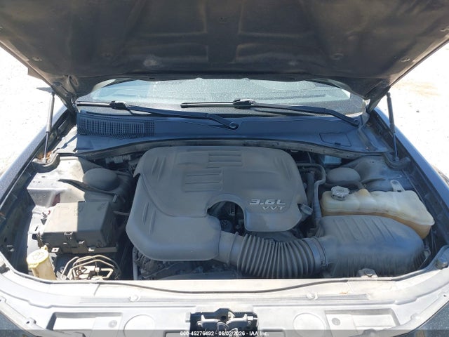 Chrysler 300 Touring 2018 2C3CCAAG2JH216598 Image 10
