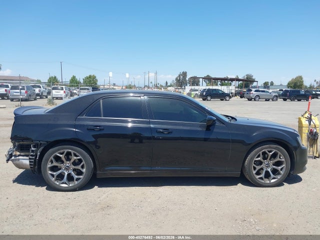 Chrysler 300 Touring 2018 2C3CCAAG2JH216598 Image 14