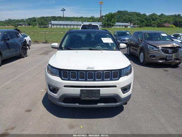 2018 Jeep Compass Latitude Fwd მანქანა იყიდება აუქციონზე, vin: 3C4NJCBB0JT182385, აუქციონის ნომერი: 45276521