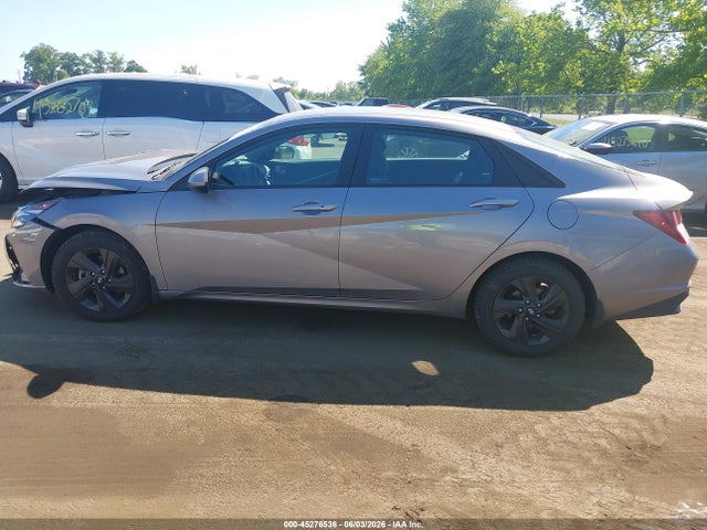 KMHLM4AG9PU601457 Hyundai ELANTRA SEL