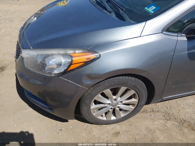 45276721 :رقم المزاد ، KNAFX5A89F5318618 vin ، 2015 Kia Forte Ex مزاد بيع