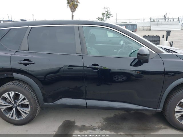 5N1BT3BA9NC720292 Nissan Rogue Sv Fwd