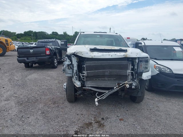45276727 :رقم المزاد ، 1GD39SEY6MF230962 vin ، 2021 Gmc Sierra 3500hd Chassis مزاد بيع