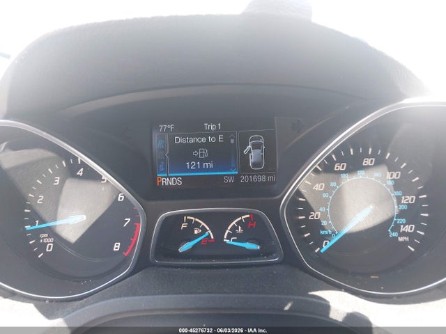 45276732 :رقم المزاد ، 1FMCU0JX9FUC55255 vin ، 2015 Ford Escape Titanium مزاد بيع