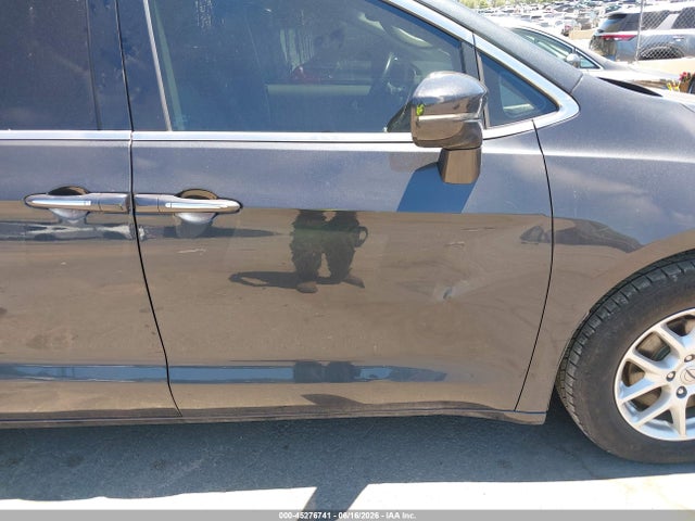 45276741 :رقم المزاد ، 2C4RC1BG5MR588827 vin ، 2021 Chrysler Pacifica Touring L مزاد بيع