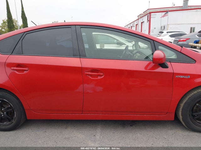 45276762 :رقم المزاد ، JTDKN3DU5F2002834 vin ، 2015 Toyota Prius Two مزاد بيع