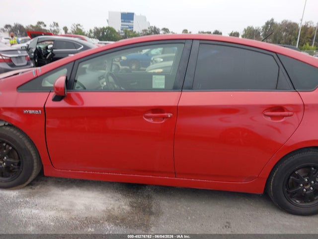 45276762 :رقم المزاد ، JTDKN3DU5F2002834 vin ، 2015 Toyota Prius Two مزاد بيع