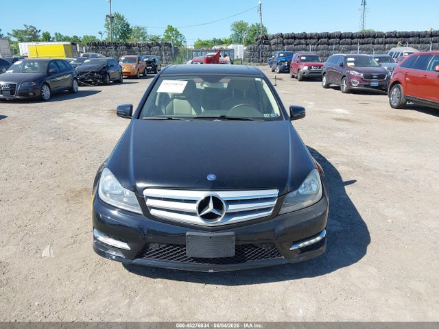 45276834 :رقم المزاد ، WDDGF8AB7DG115595 vin ، 2013 Mercedes-benz C 300 Sport 4matic مزاد بيع