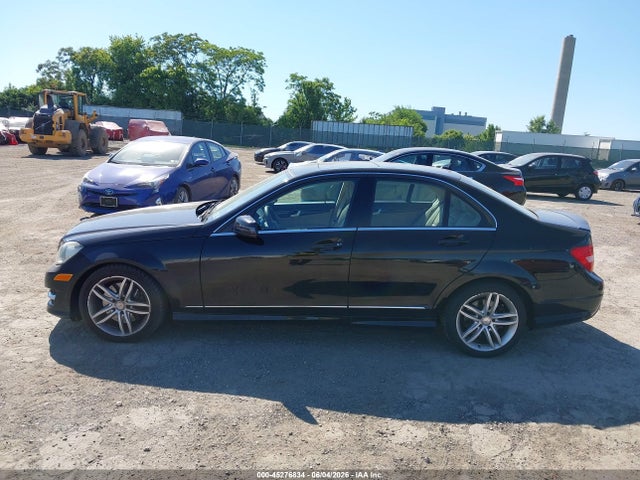 45276834 :رقم المزاد ، WDDGF8AB7DG115595 vin ، 2013 Mercedes-benz C 300 Sport 4matic مزاد بيع