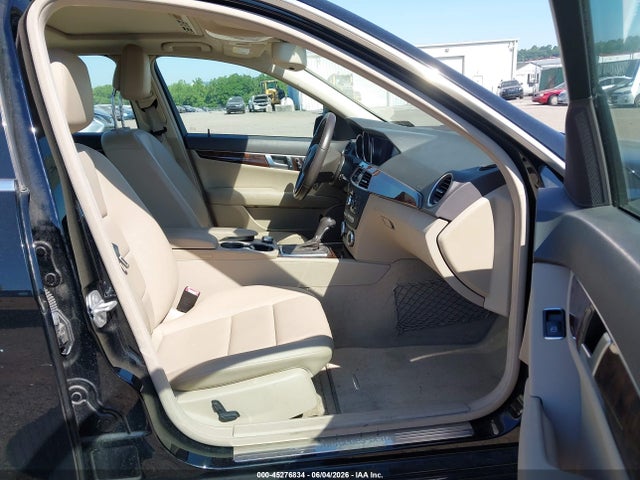 45276834 :رقم المزاد ، WDDGF8AB7DG115595 vin ، 2013 Mercedes-benz C 300 Sport 4matic مزاد بيع