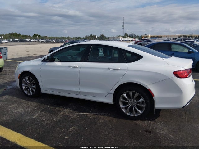 2015 Chrysler 200 S მანქანა იყიდება აუქციონზე, vin: 1C3CCCDG8FN630359, აუქციონის ნომერი: 45276872