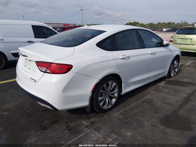 45276872 :رقم المزاد ، 1C3CCCDG8FN630359 vin ، 2015 Chrysler 200 S مزاد بيع