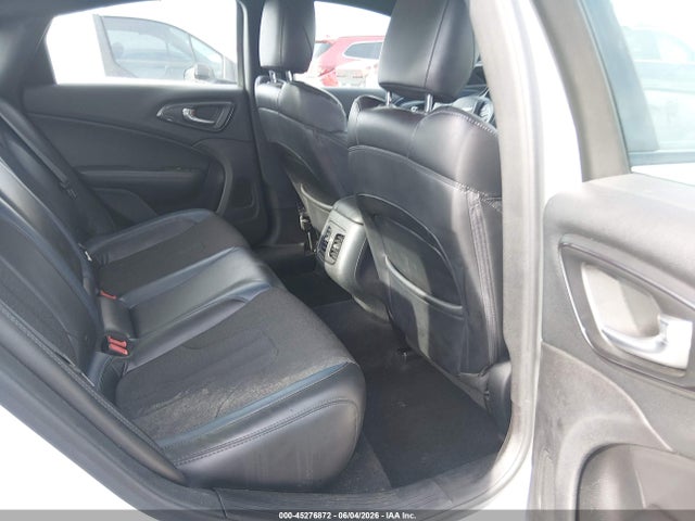 Продажа на аукционе авто 2015 Chrysler 200 S, vin: 1C3CCCDG8FN630359, номер лота: 45276872