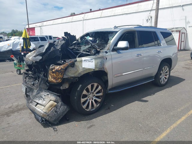 45276929 :رقم المزاد ، 1GYS4BKJ6GR452713 vin ، 2016 Cadillac Escalade Luxury Collection مزاد بيع
