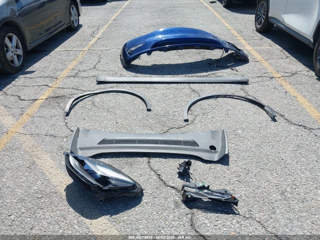 2022 Tesla Model Y Performance Dual Motor All-wheel Drive მანქანა იყიდება აუქციონზე, vin: 7SAYGDEFXNF390202, აუქციონის ნომერი: 45276938