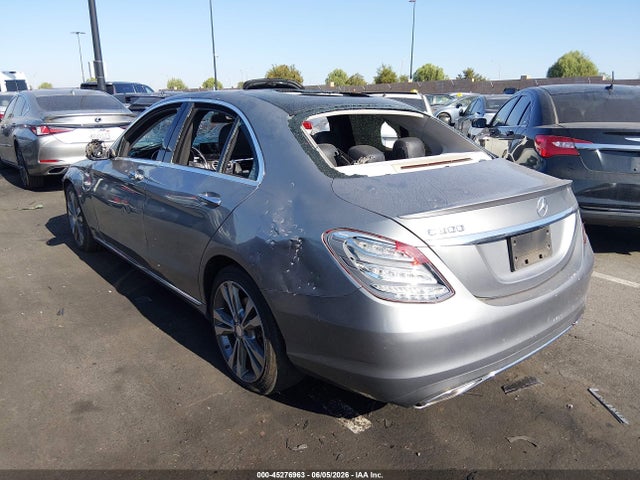55SWF4JB0FU048154 Mercedes-Benz C 300 Luxury/sport